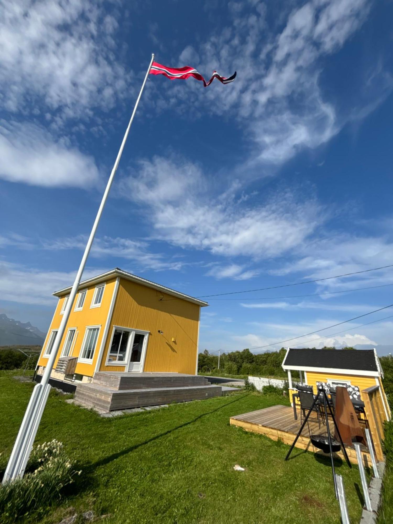 Pederstua, A Classic Fisherman'S Farm House In The Middle Of Lofoten Storeidet 외부 사진